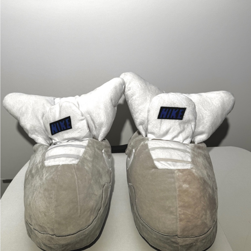 Plush Gray & White Slippers – New & Cozy for kids